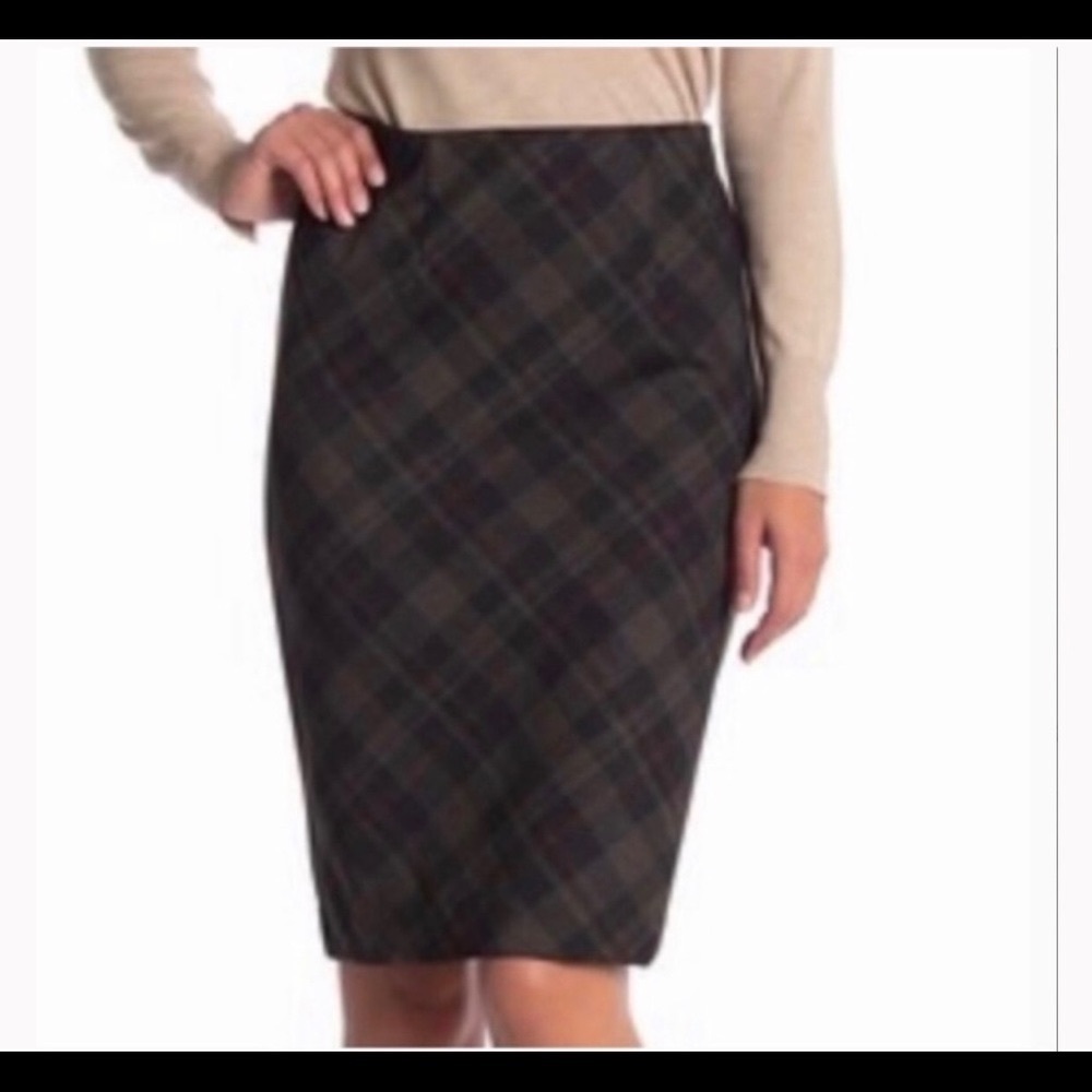 Plaid high waisted midi skirt!